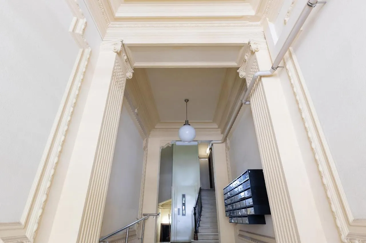 Aparteasy - Central Barcelona Studio Apartment Spagna