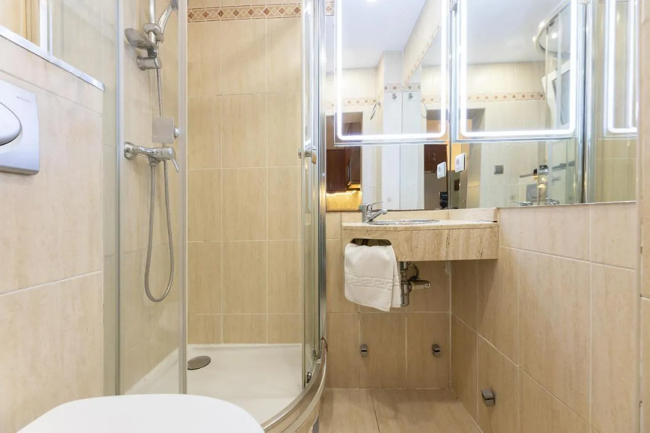 Aparteasy - Central Barcelona Studio Apartment